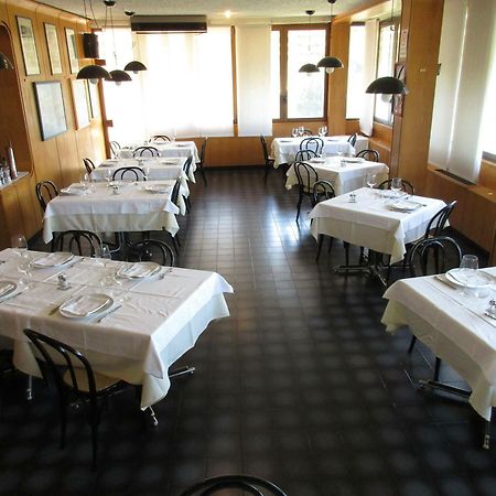 Hotel Ristorante Tre Galletti 사소마르코니 외부 사진